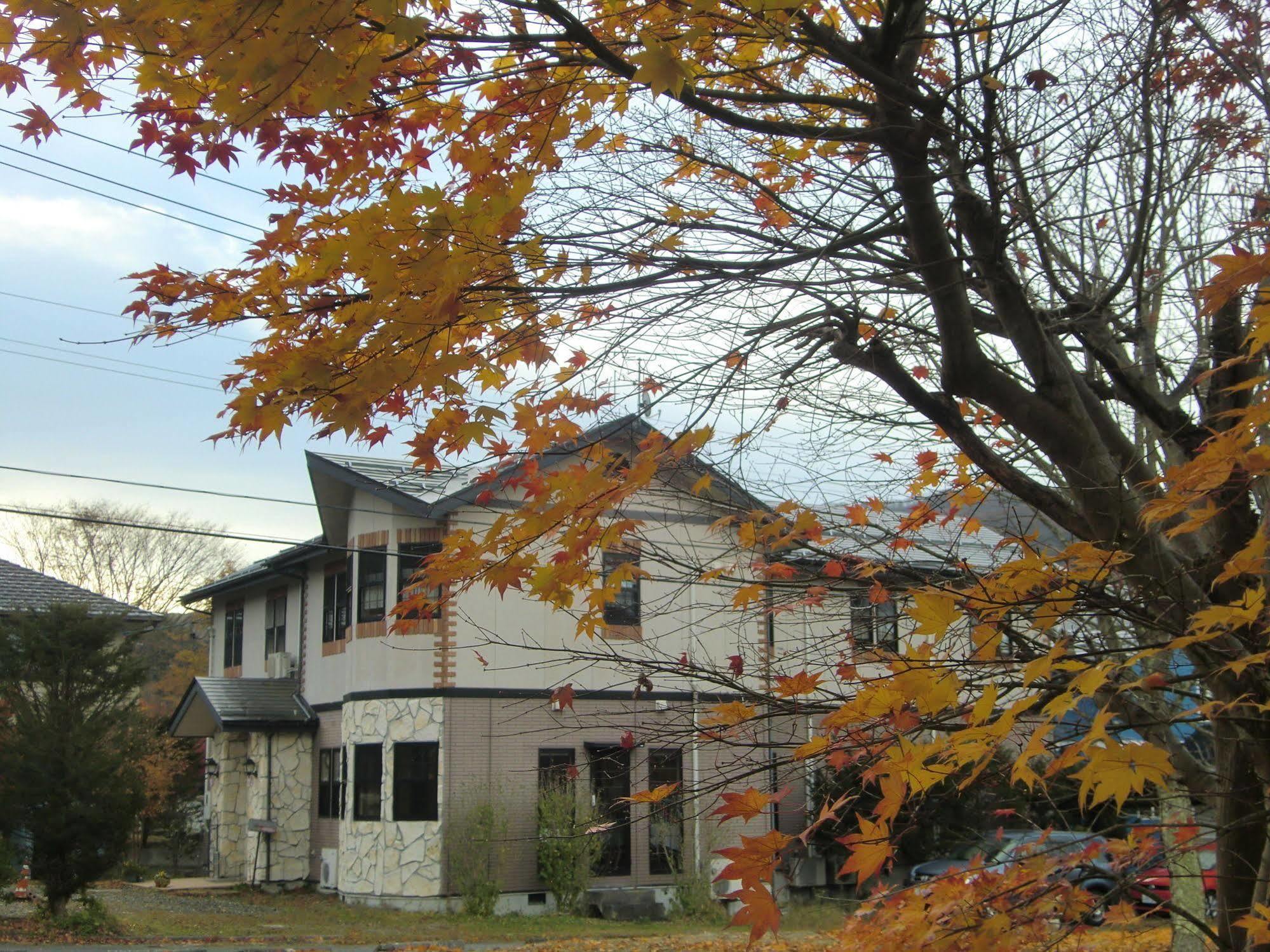ペンションカパルア軽井沢 Hotel Karuizawa Exterior photo